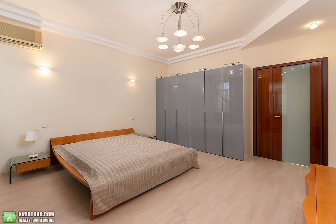 Sell 5-room apartment. Киев,  Малоподвальная — photo 5