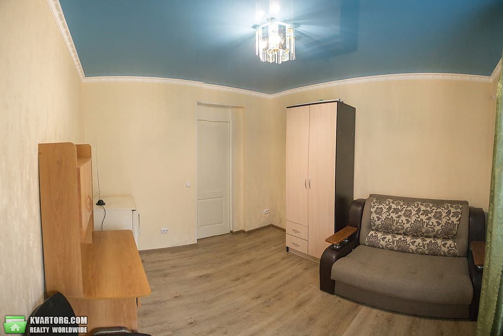 Rent out 1-room apartment. Одесса, ул Новосельского — photo 1