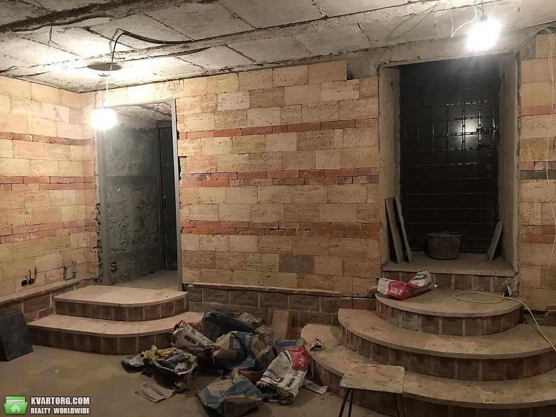 Rent out office. Киев, малая Житомирская — photo 2