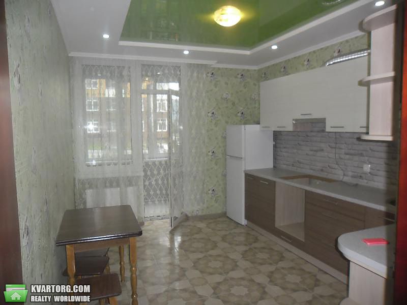 Rent out 1-room apartment. Киев,  Обуховская — photo 1