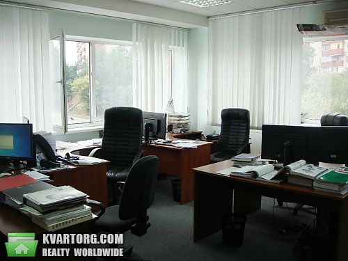 Rent out office. Киев, Глубочицкая — photo 1