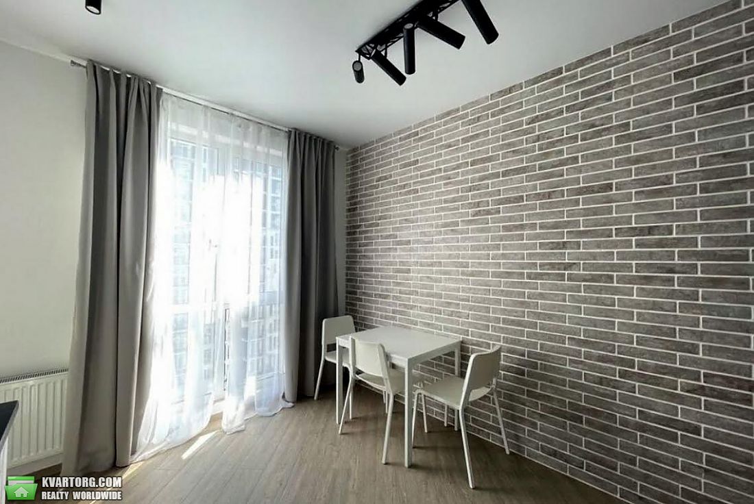 Rent out 1-room apartment. Киев,  Трутенко — photo 5