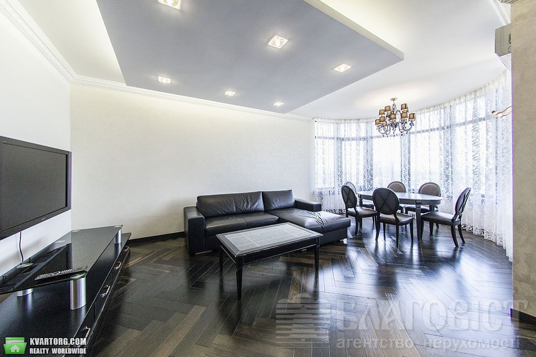 Sell 3-room apartment. Киев, Дмитриевская — photo 1