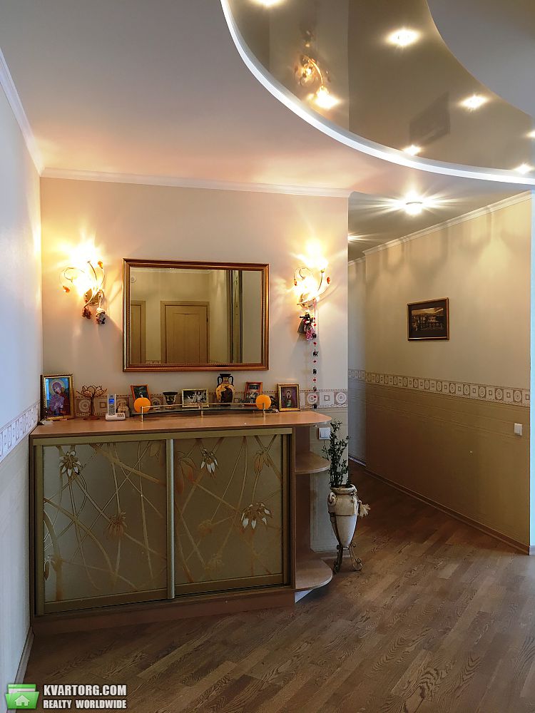 Sell 4-room apartment. Киев,  Княжий Затон — photo 4