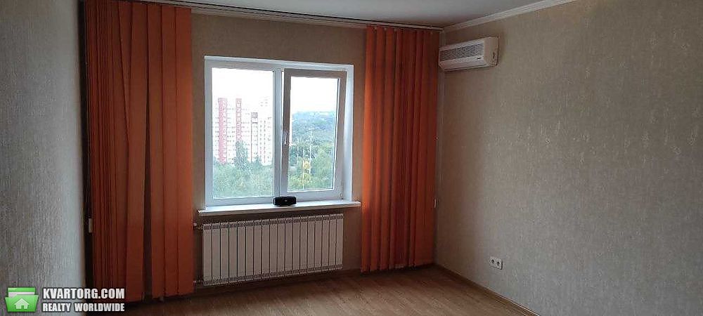 Sell 1-room apartment. Киев, Эрнста — photo 1