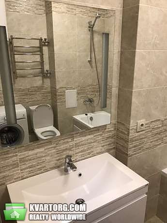 Rent out 2-room apartment. Киев, Регенераторная — photo 8
