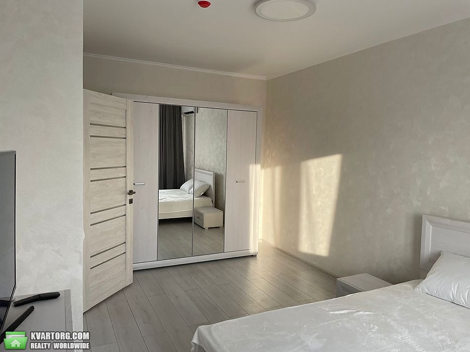 Rent out 1-room apartment. Киев, Русовой — photo 8