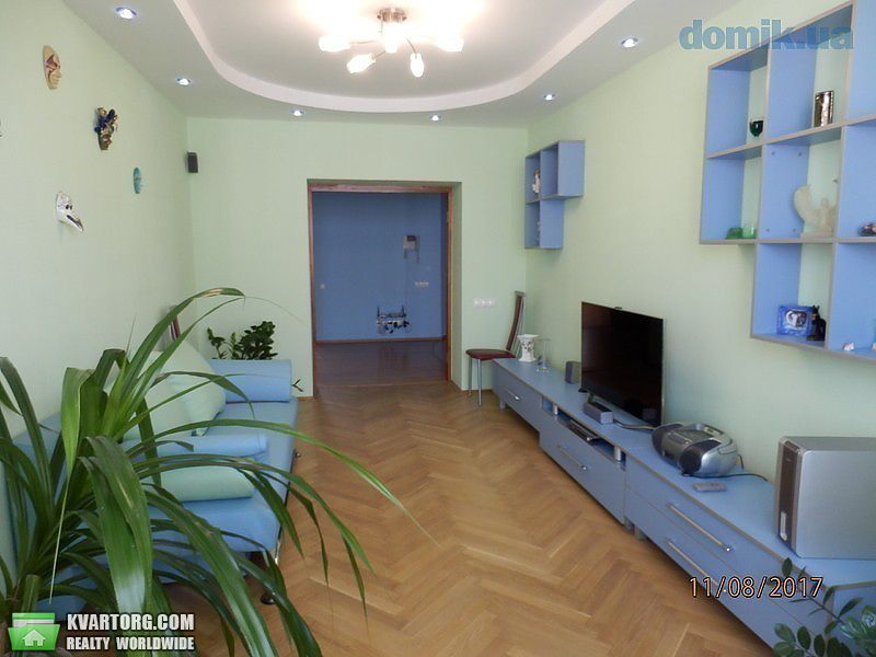 Rent out 3-room apartment. Киев,  Срибнокильская — photo 5