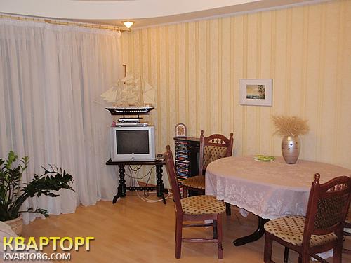 Sell 3-room apartment. Киев,  Космическая — photo 2