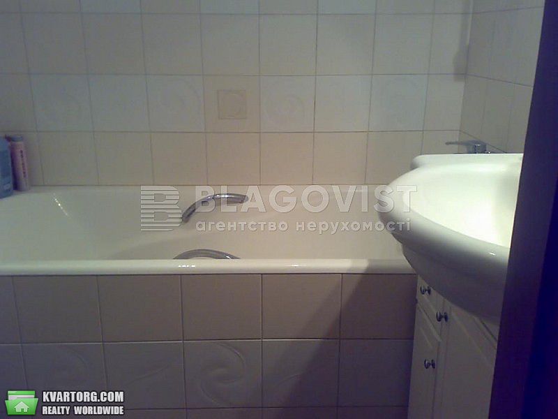Sell 3-room apartment. Киев,  Урловская — photo 10