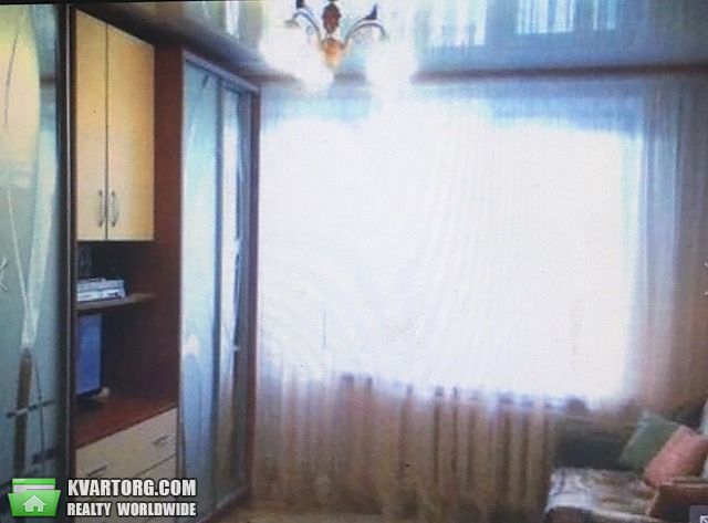Rent out 1-room apartment. Киев,  Жилянская — photo 1