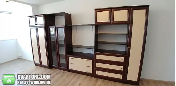 Rent out 2-room apartment. Киев,  Бажана — photo 2