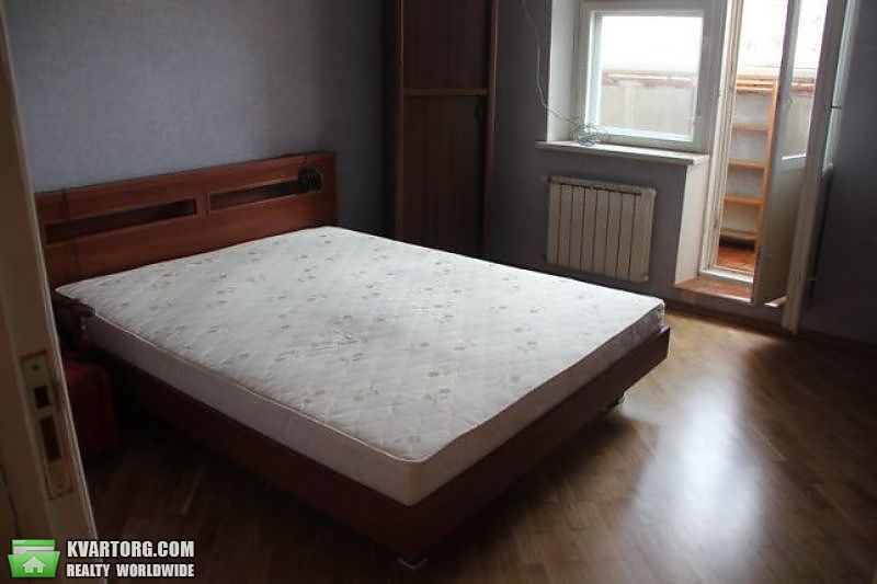 Sell 2-room apartment. Киев,  Святошинская пл — photo 1