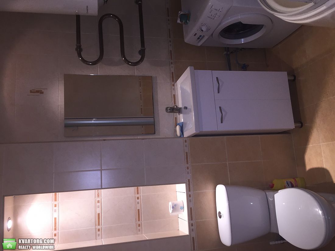 Rent out 2-room apartment. Киев,  Пимоненко — photo 8