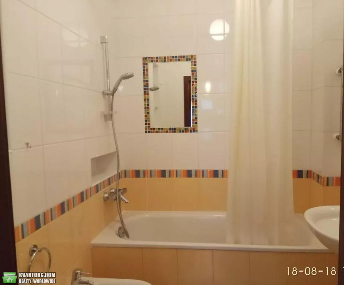 Rent out 4-room apartment. Киев,  Антоновича — photo 5