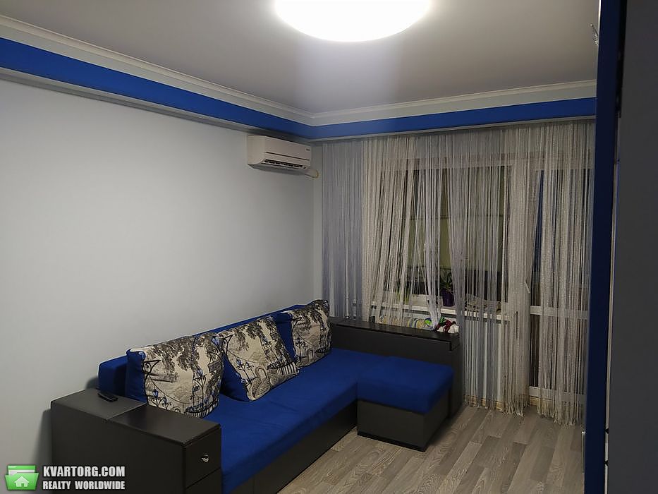 Sell 2-room apartment. Киев,  Пражская — photo 2