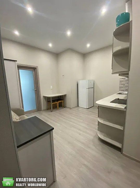 Rent out 1-room apartment. Киев, Коновальца — photo 5