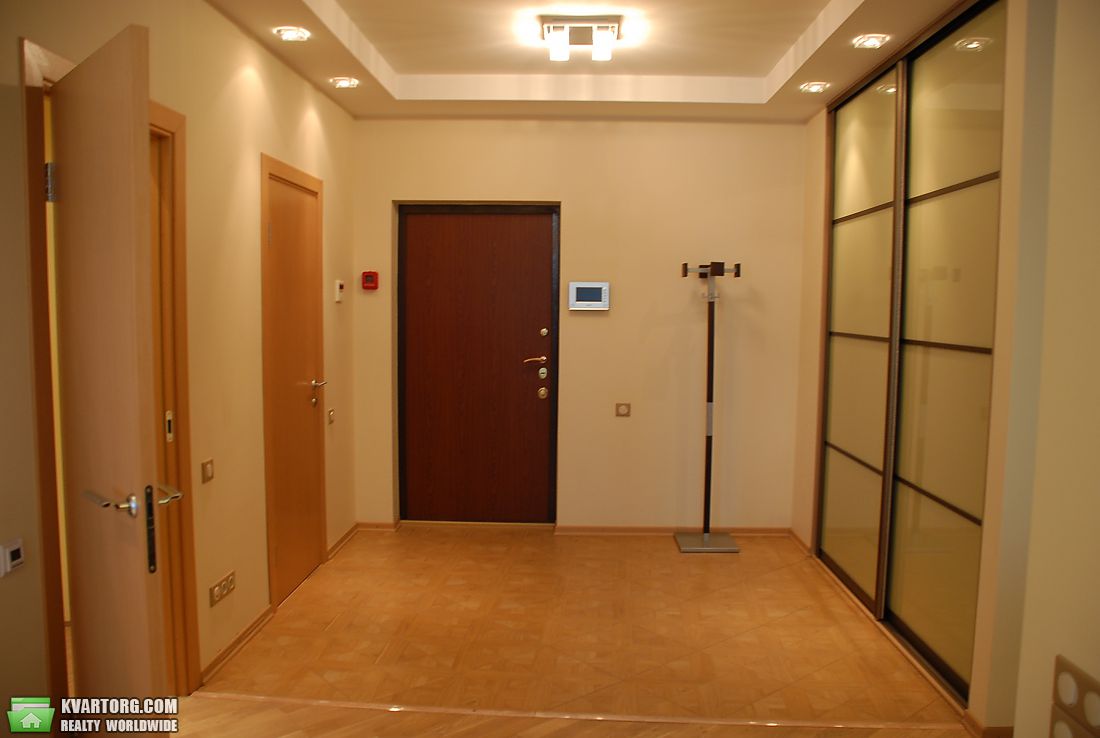 Rent out 3-room apartment. Киев, Никольско-Слободская — photo 4