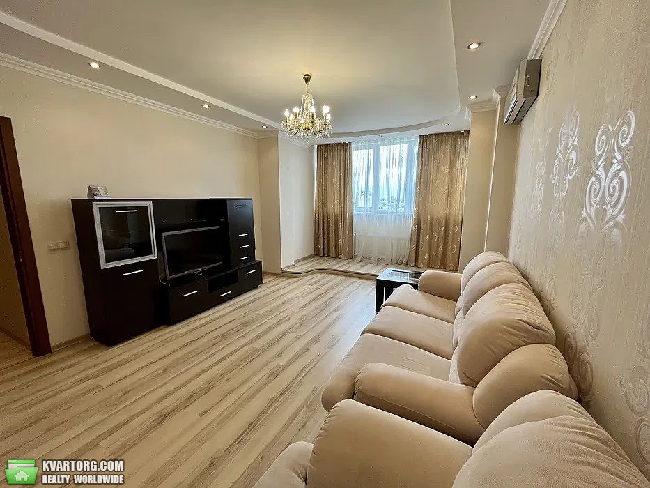 Rent out 2-room apartment. Киев,  Героев Обороны — photo 7