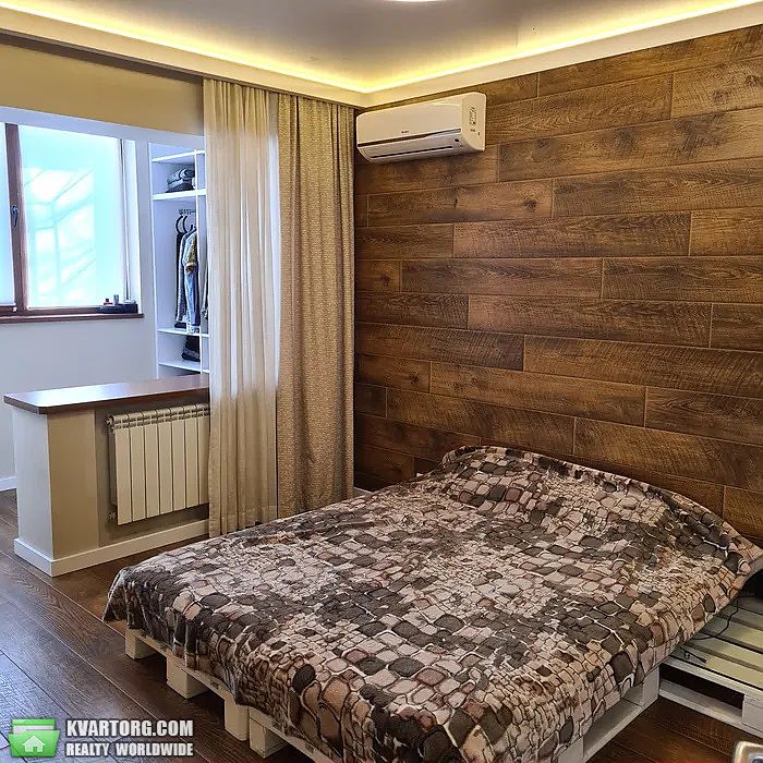 Sell 3-room apartment. Киев, Жолудева — photo 1