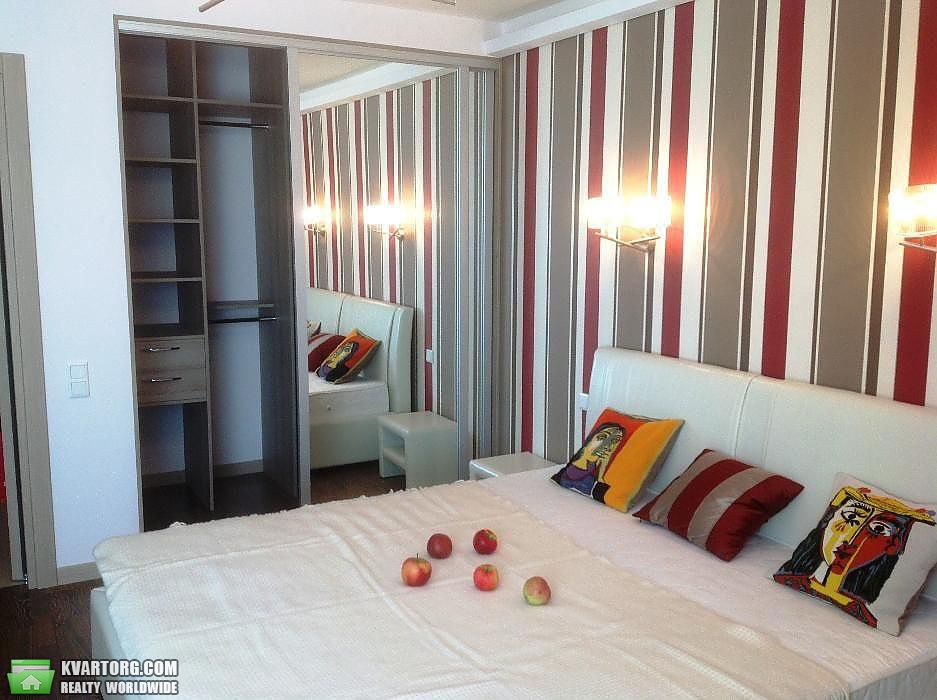 Rent out 3-room apartment. Киев, Деловая — photo 7