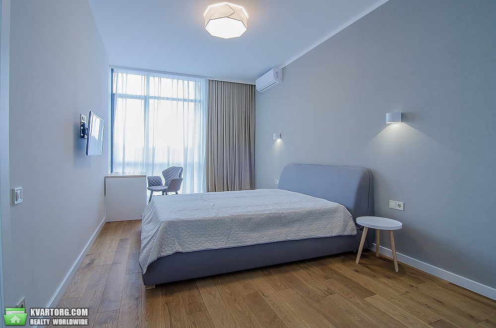 Rent out 2-room apartment. Киев,  Демиевская — photo 7