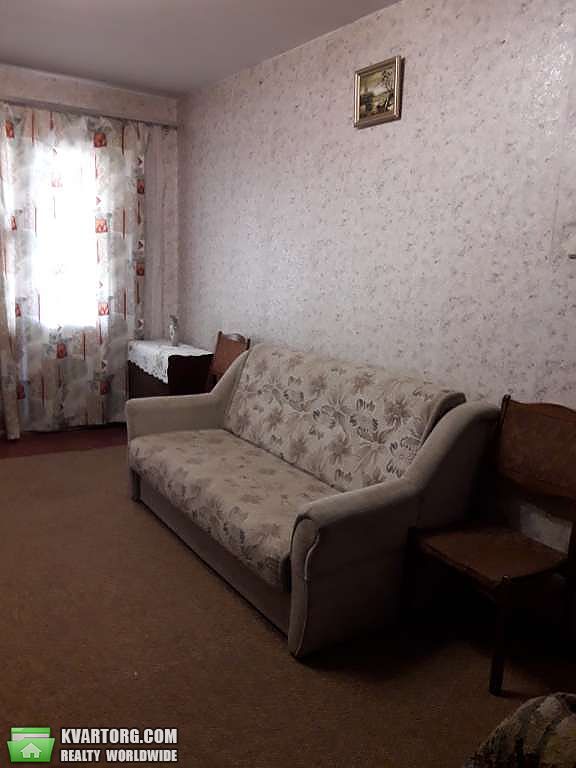 Rent out 1-room apartment. Киевская обл., Соборна — photo 1