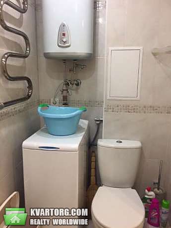 Rent out 2-room apartment. Киев,  Ревуцкого — photo 4
