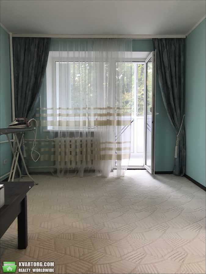 Sell 1-room apartment. Киев,  Дегтяревская — photo 1