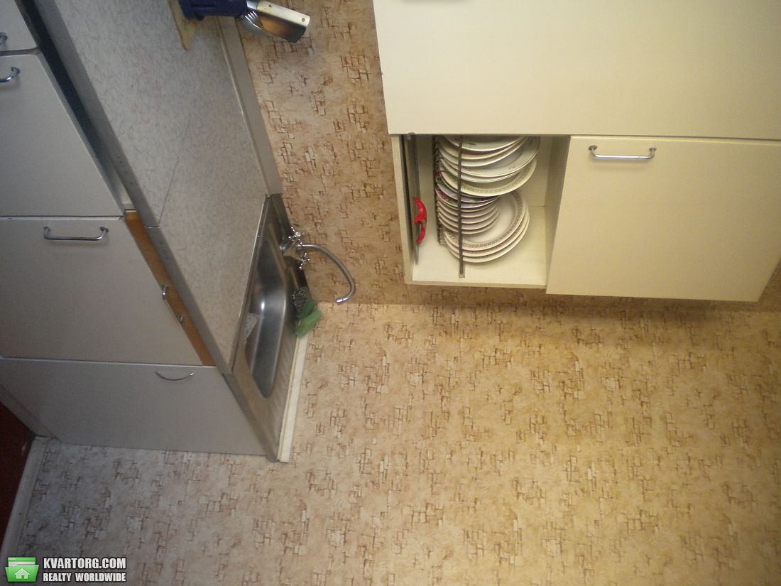 Rent out 2-room apartment. Киев,  Сабурова — photo 4