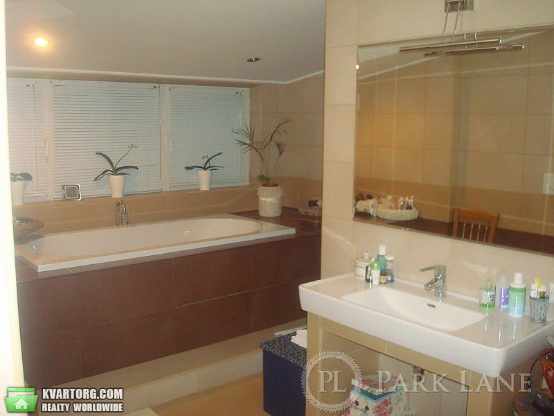 Sell 4-room apartment. Киев,  Богомольца — photo 5