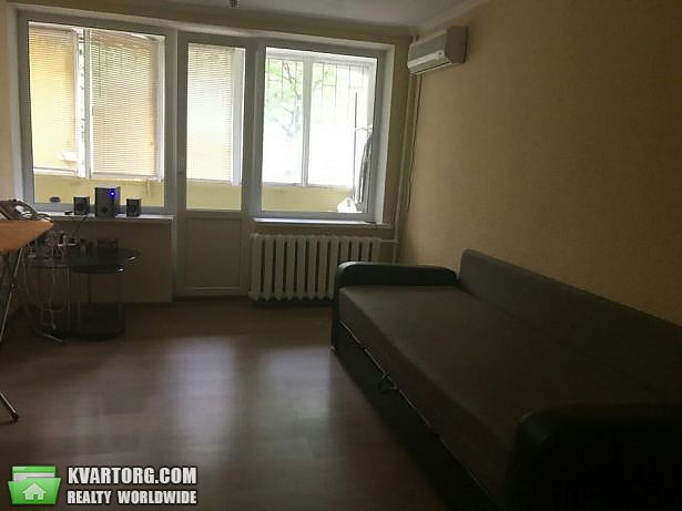 Rent out 1-room apartment. Киев,  Потехина — photo 2