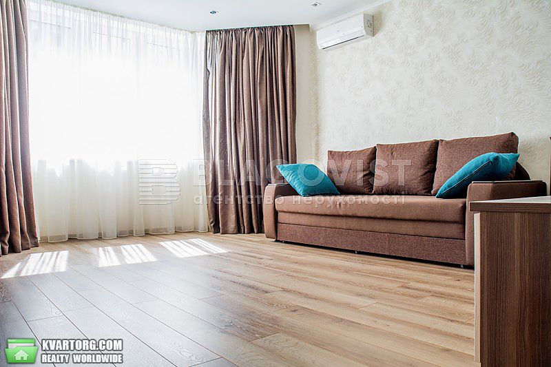 Rent out 2-room apartment. Киев, Гмири Бориса — photo 2