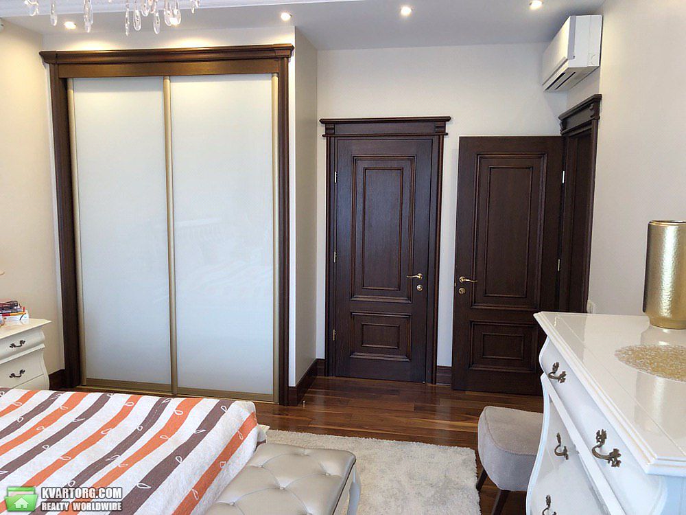 Rent out 3-room apartment. Киев, Драгомирова ул. — photo 5