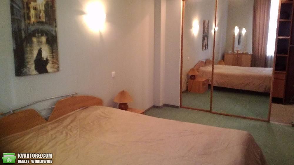 Rent out 2-room apartment. Киев,  Крещатик — photo 9