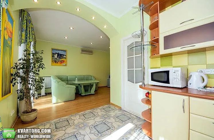 Sell 2-room apartment. Киев,  Бассейная — photo 1