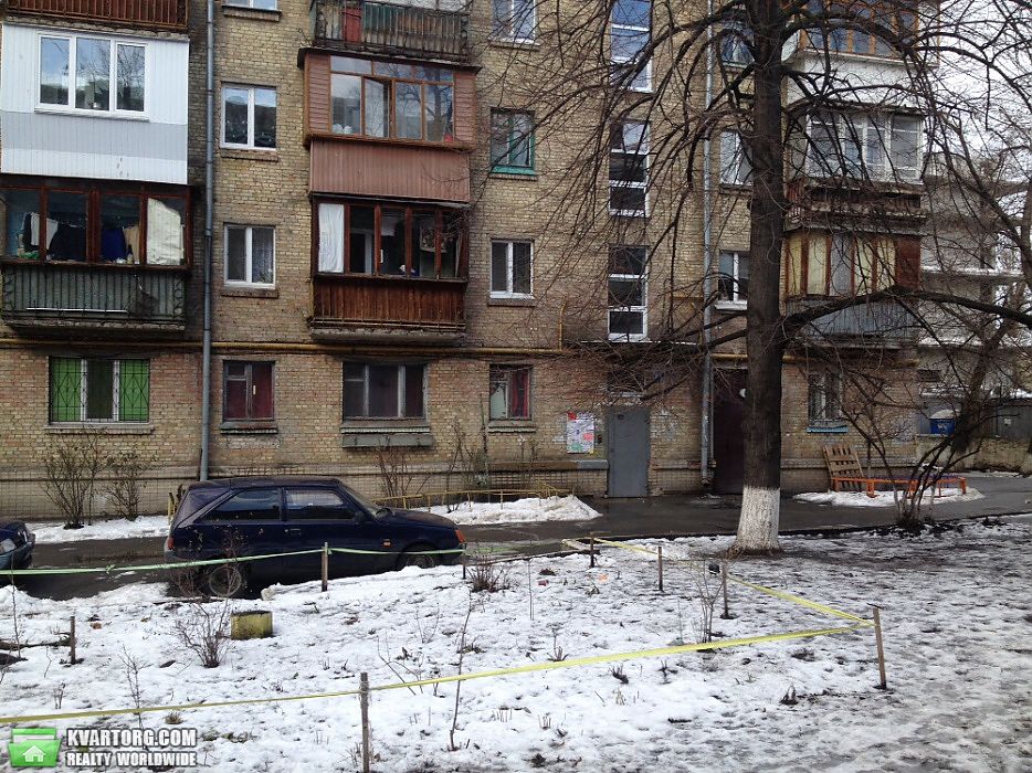 Sell 3-room apartment. Киев,  Еленовская — photo 1