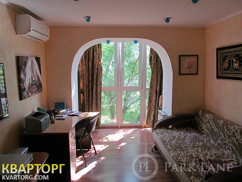 Sell 2-room apartment. Киев,  Златоустовская — photo 1