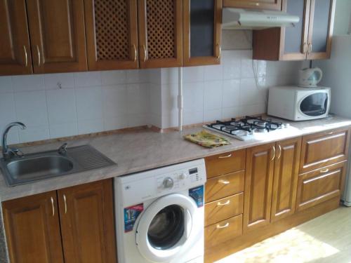 Rent out 1-room apartment. Днепропетровск, Пр. Правды — photo 1
