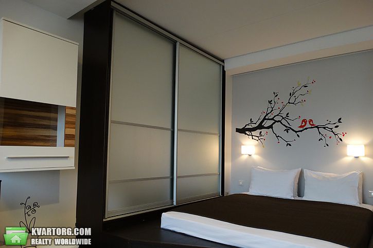 Rent out 1-room apartment. Днепропетровск, Набережная Победы — photo 4
