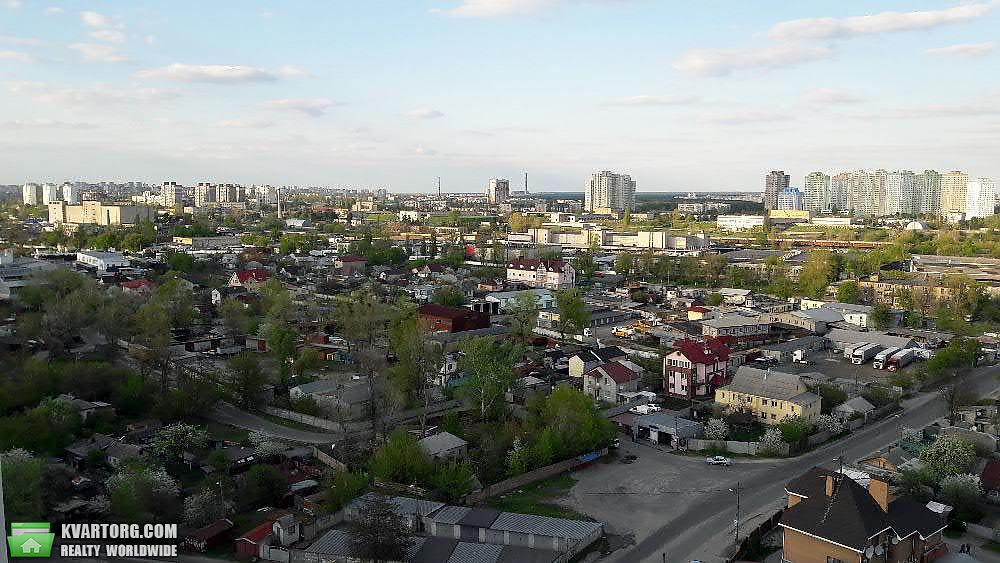Sell 3-room apartment. Киев,  Комбинатная — photo 3