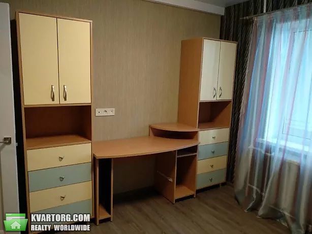 Rent out 3-room apartment. Киев,  Энтузиастов — photo 7