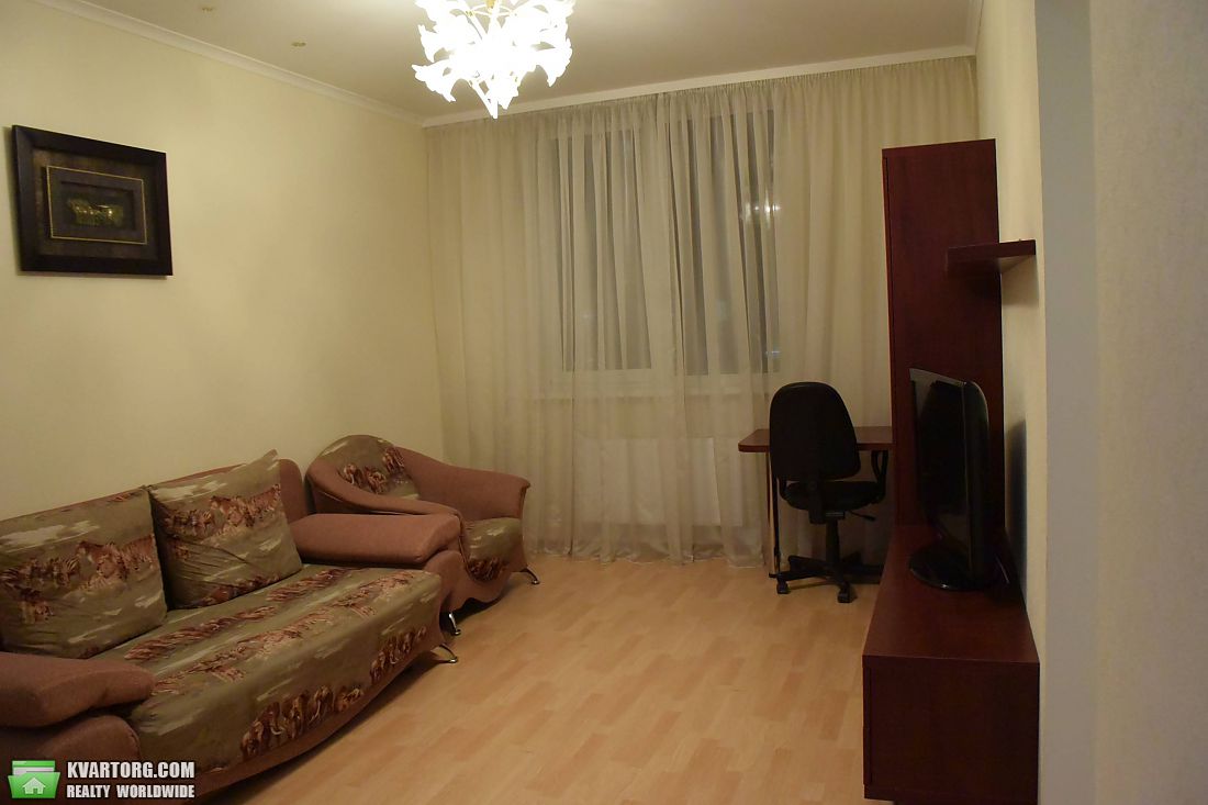 Rent out 1-room apartment. Киев,  Ломоносова — photo 2