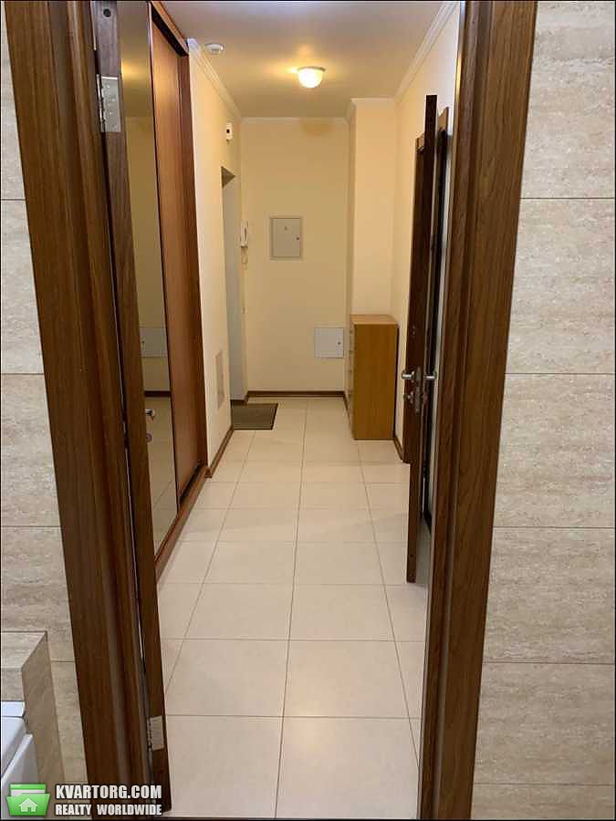 Rent out 1-room apartment. Киев,  Дегтяревская — photo 7