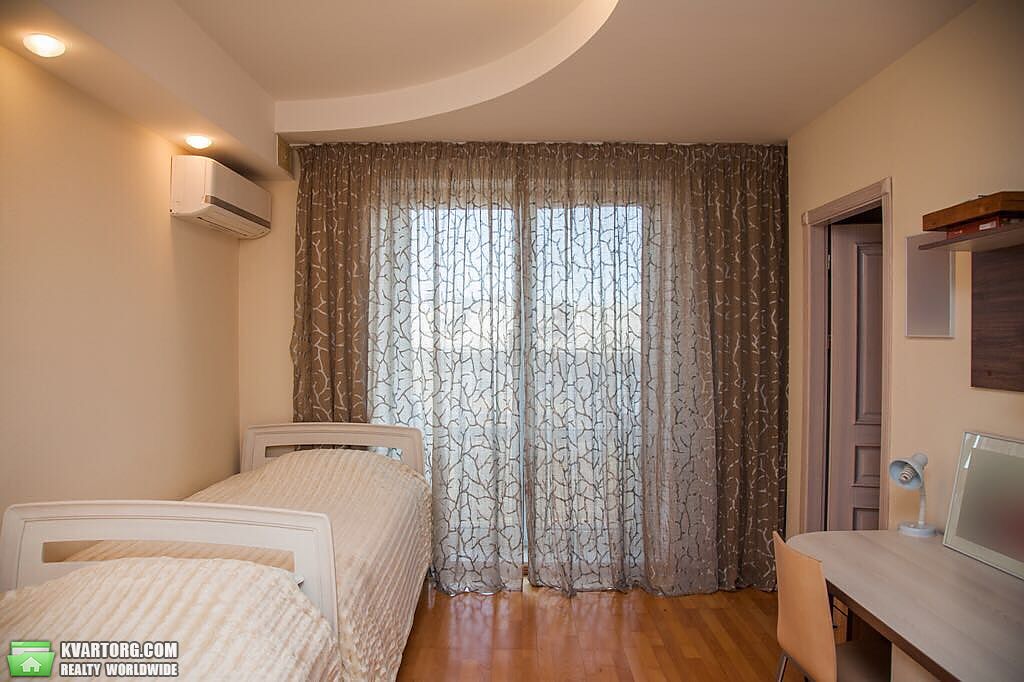 Rent out 3-room apartment. Днепропетровск, Октябрьская площадь — photo 3
