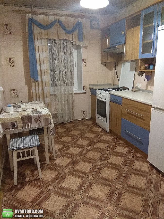 Rent out 1-room apartment. Киев, Ревуцкого — photo 1