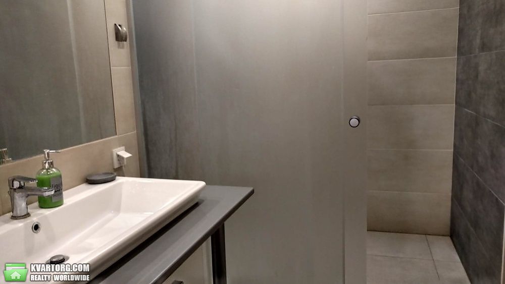 Sell 2-room apartment. Киев,  Тарасовская — photo 9