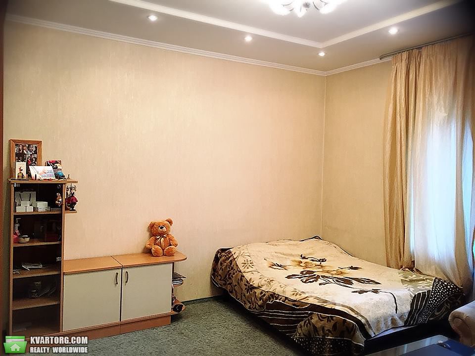 Rent out 1-room apartment. Киев,  Институтская — photo 1
