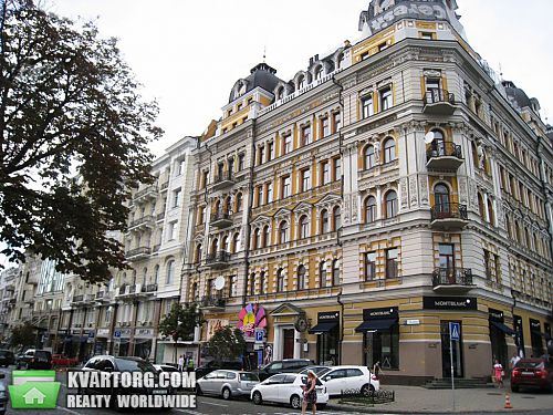 Sell 4-room apartment. Киев,  Богдана Хмельницкого — photo 2