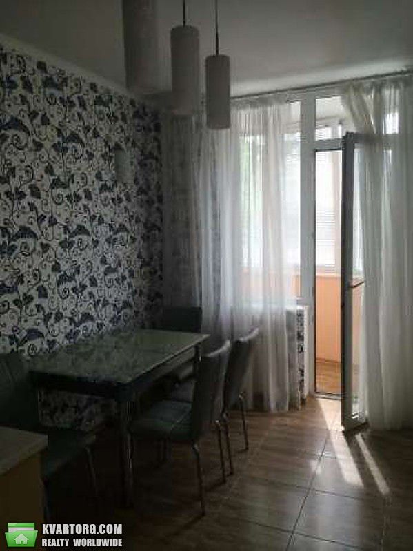 Rent out 2-room apartment. Киев, Крамского Ивана — photo 5